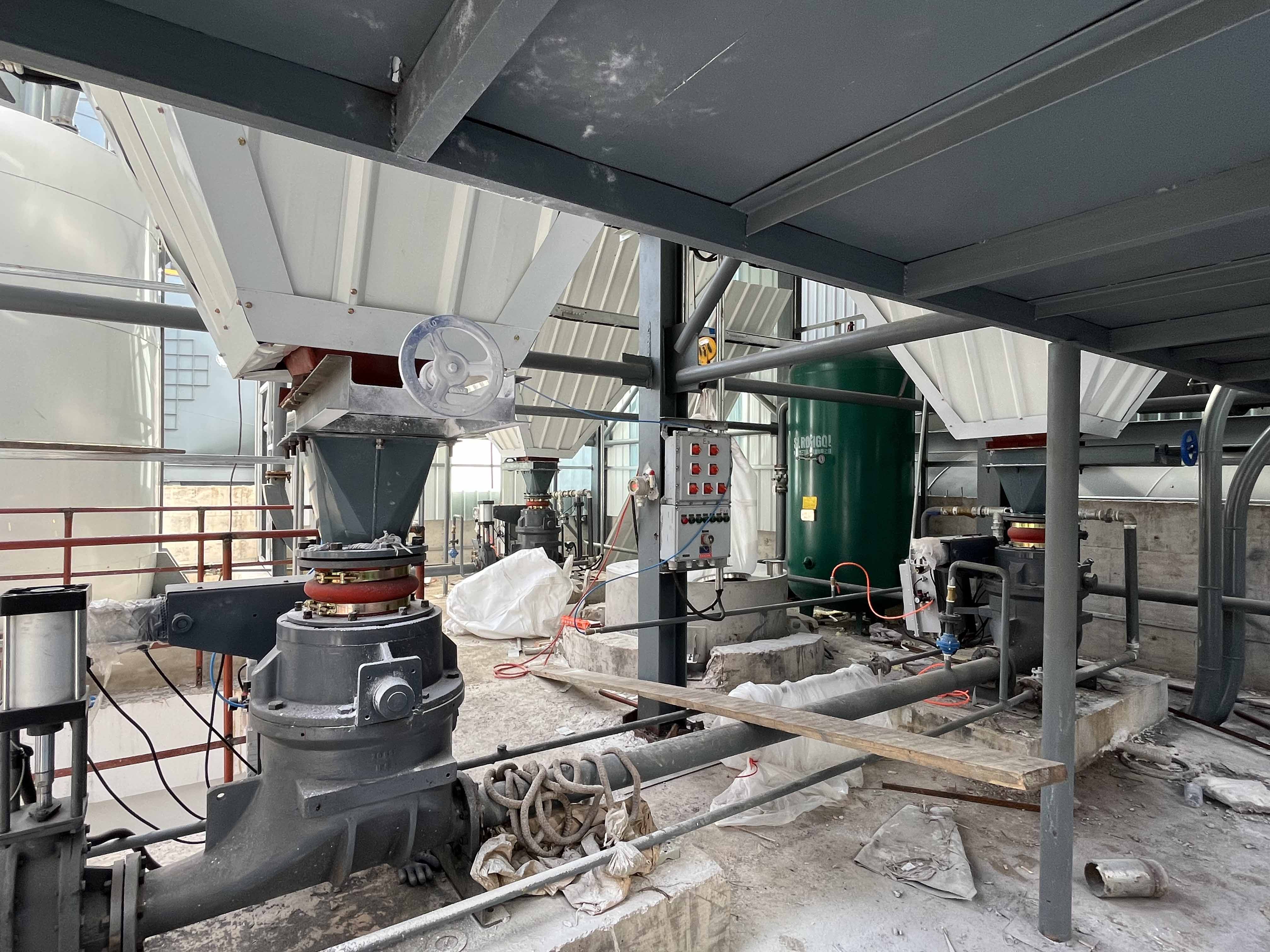 選擇合適的粉料氣力輸送設(shè)備要注意哪些？